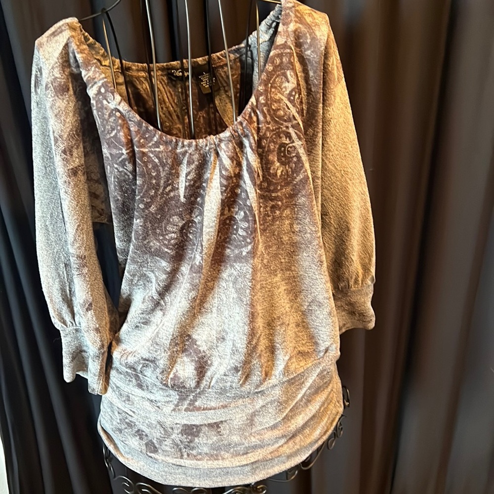 Vanity sweater
